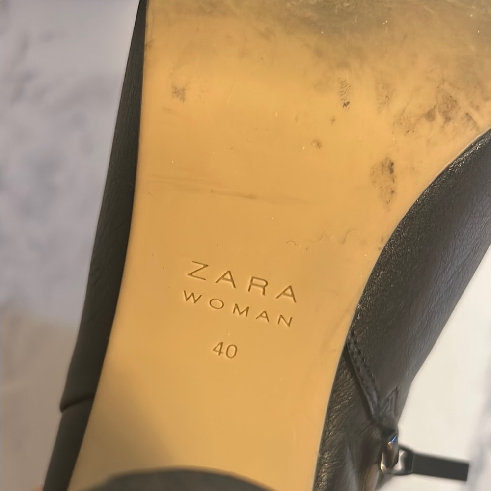 Zara Black Ankle Boots with Round Heel Size 9 (40) - Picture 11 of 16